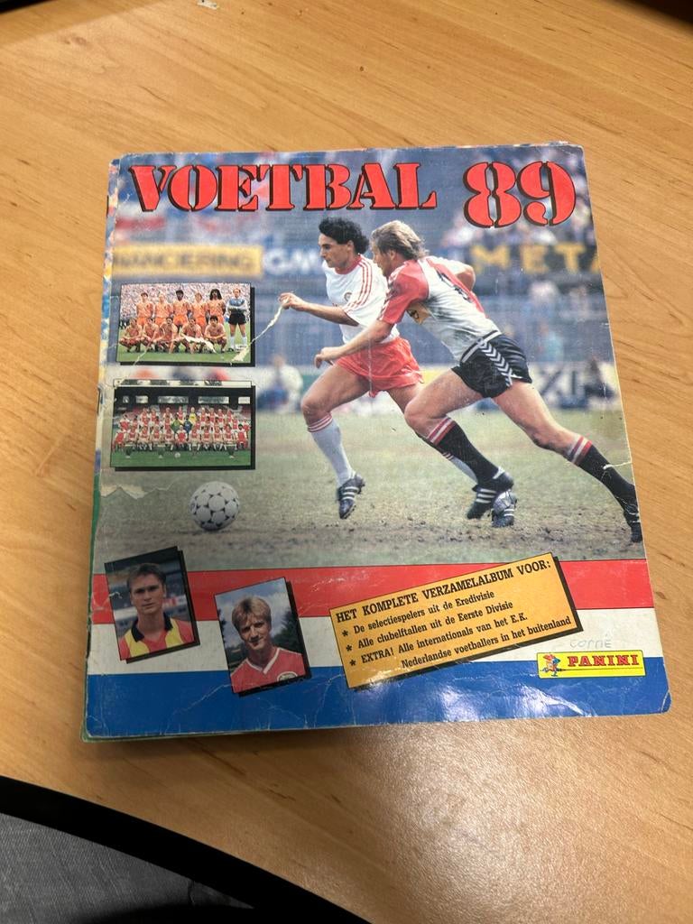 Voetbal 89 Panini verzamelalbum - Compleet en gebruikt, Verzamelen, Sportartikelen en Voetbal, Ophalen of Verzenden, Gebruikt
