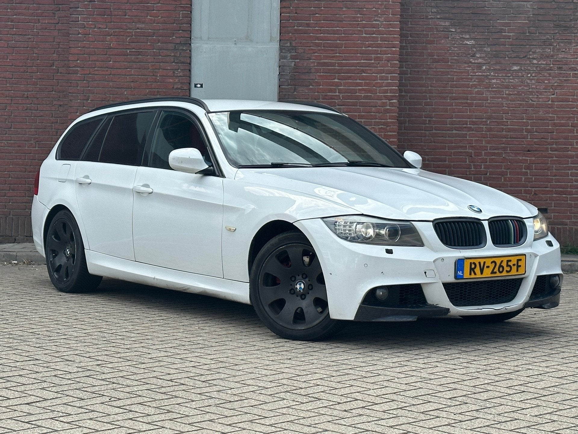 BMW 3-serie Touring 330xd Business Line M Sport|4WD|M-PAKKET, Auto's, BMW, Euro 5, 15 km/l, Wit, 245 pk