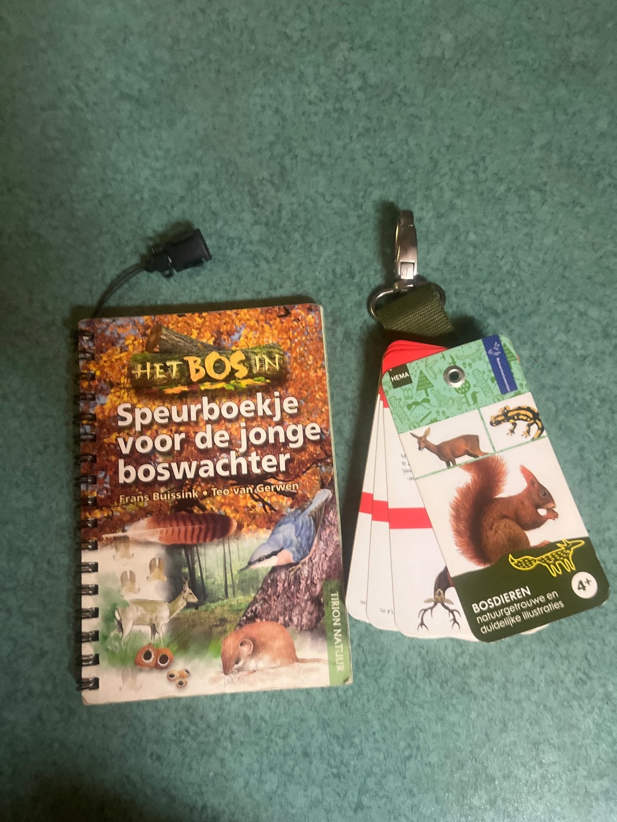 Speurboekje Het Bos in & Bosdieren zoekkaarten, Boeken, Ophalen of Verzenden, Zo goed als nieuw, Natuur algemeen