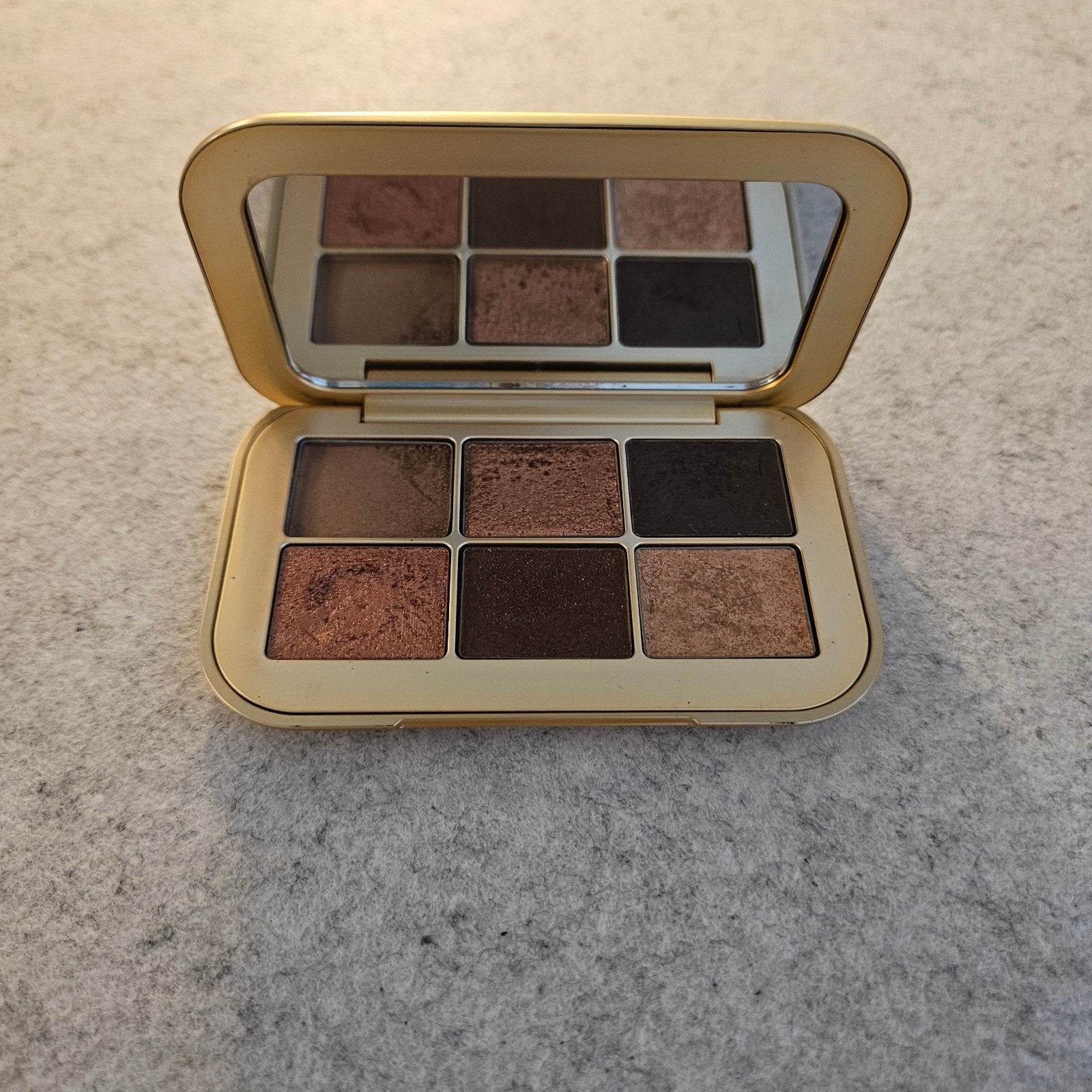Lisa Eldridge Cinnabar oogschaduw palette, Sieraden, Tassen en Uiterlijk, Uiterlijk | Cosmetica en Make-up, Zo goed als nieuw