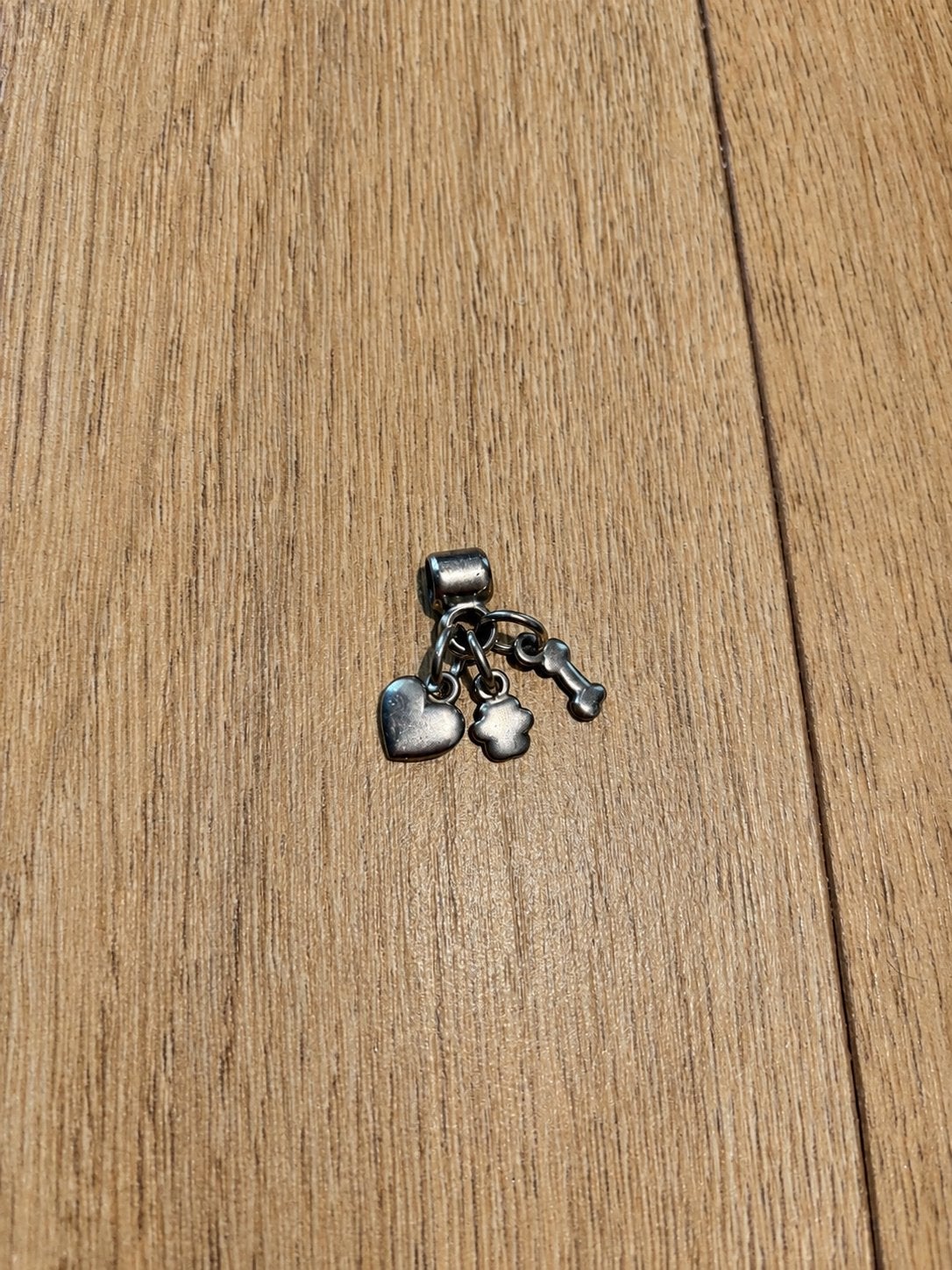 Pandora bedel met hartje, pootje en botje - superkoopje!, Gebruikt, Verzenden, Pandora, 1 bedel