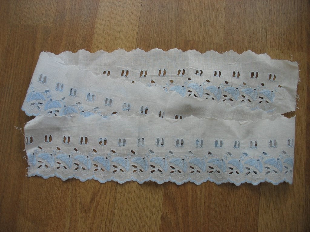 Restant Kant Broderie Wit/Blauw Ruches Kraag Manchet ✨BVaN, Hobby en Vrije tijd, Naaien en Fournituren, Ophalen of Verzenden, Zo goed als nieuw