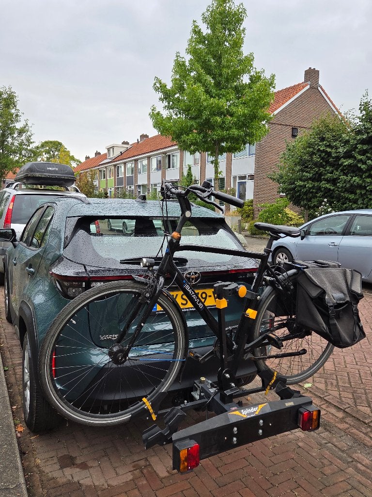Fietsendrager Spinder Hawk kantelbaar inclusief wandhaak, Auto diversen, Fietsendragers, Ophalen, Gebruikt, 2 fietsen, Trekhaakdrager