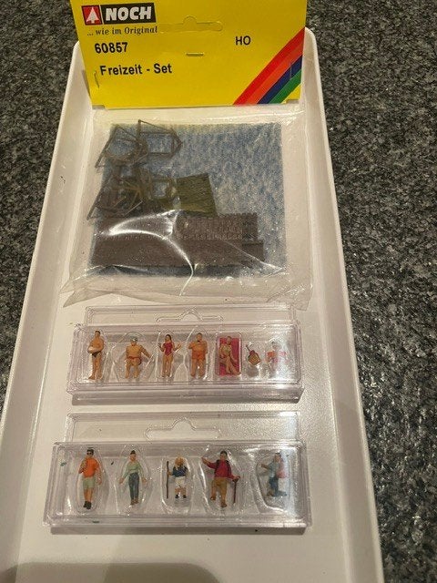 NOCH 60857 "Vrije tijd" op H0 schaal handgeschilderd, Ophalen of Verzenden, Nieuw, 1:50 of kleiner, Figuur of Figuren