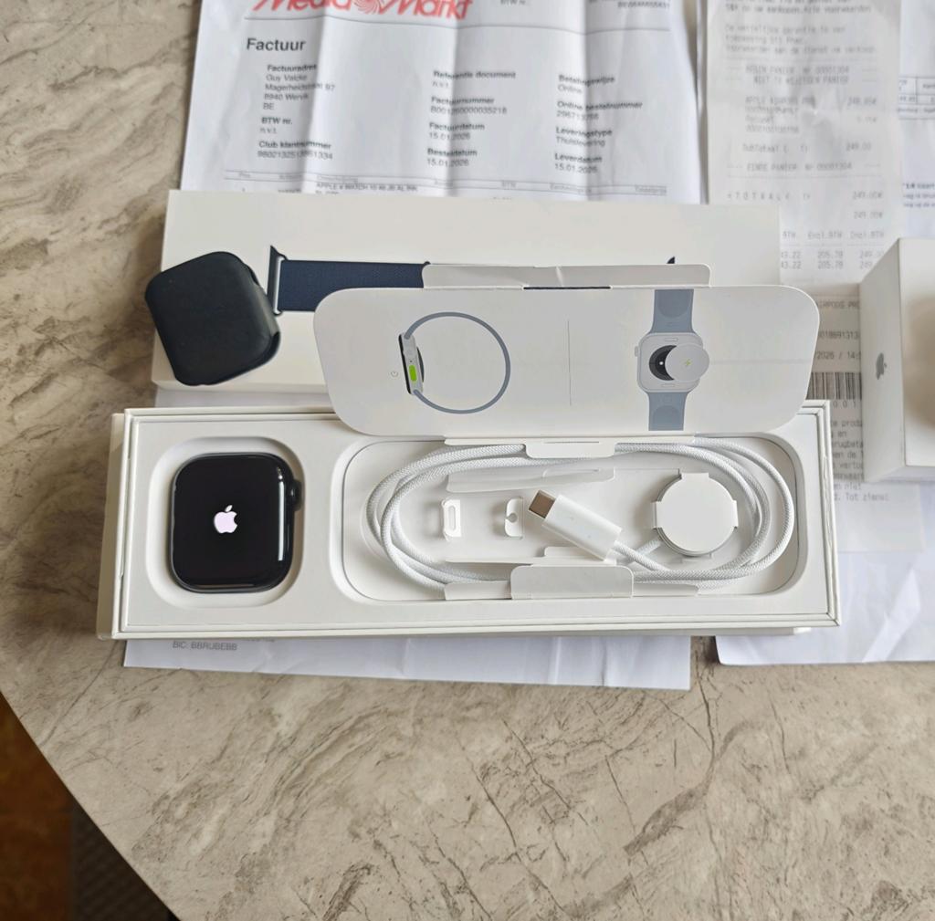 Apple watch 10 46mm gps splinternieuw ongebruikt, Sieraden, Tassen en Uiterlijk, Smartwatches, Zwart, IOS, Nieuw, Ophalen of Verzenden