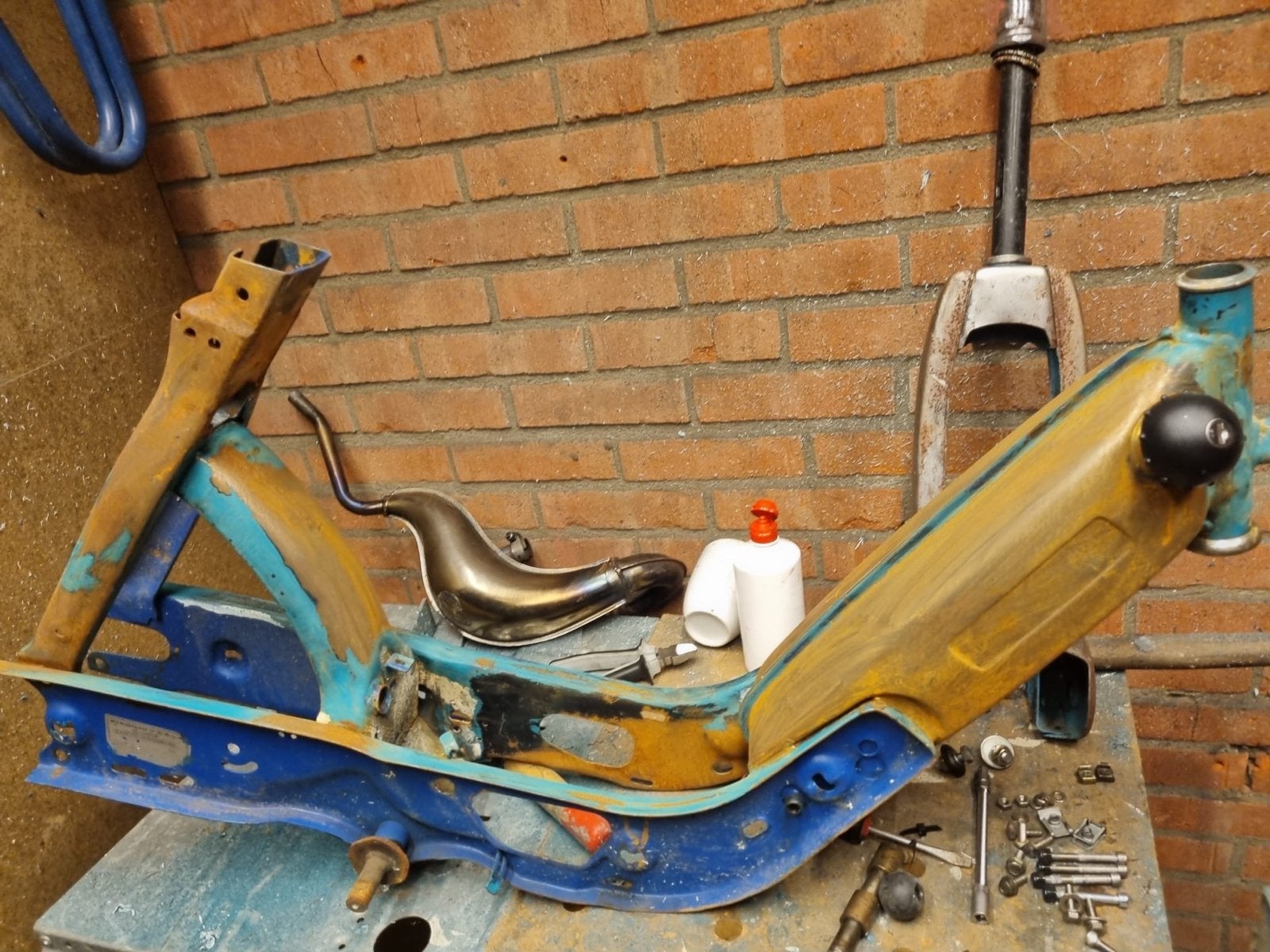 Vespa Ciao frame met kenteken en diverse onderdelen, Fietsen en Brommers, Ophalen of Verzenden, Gebruikt, Frame, Vespa