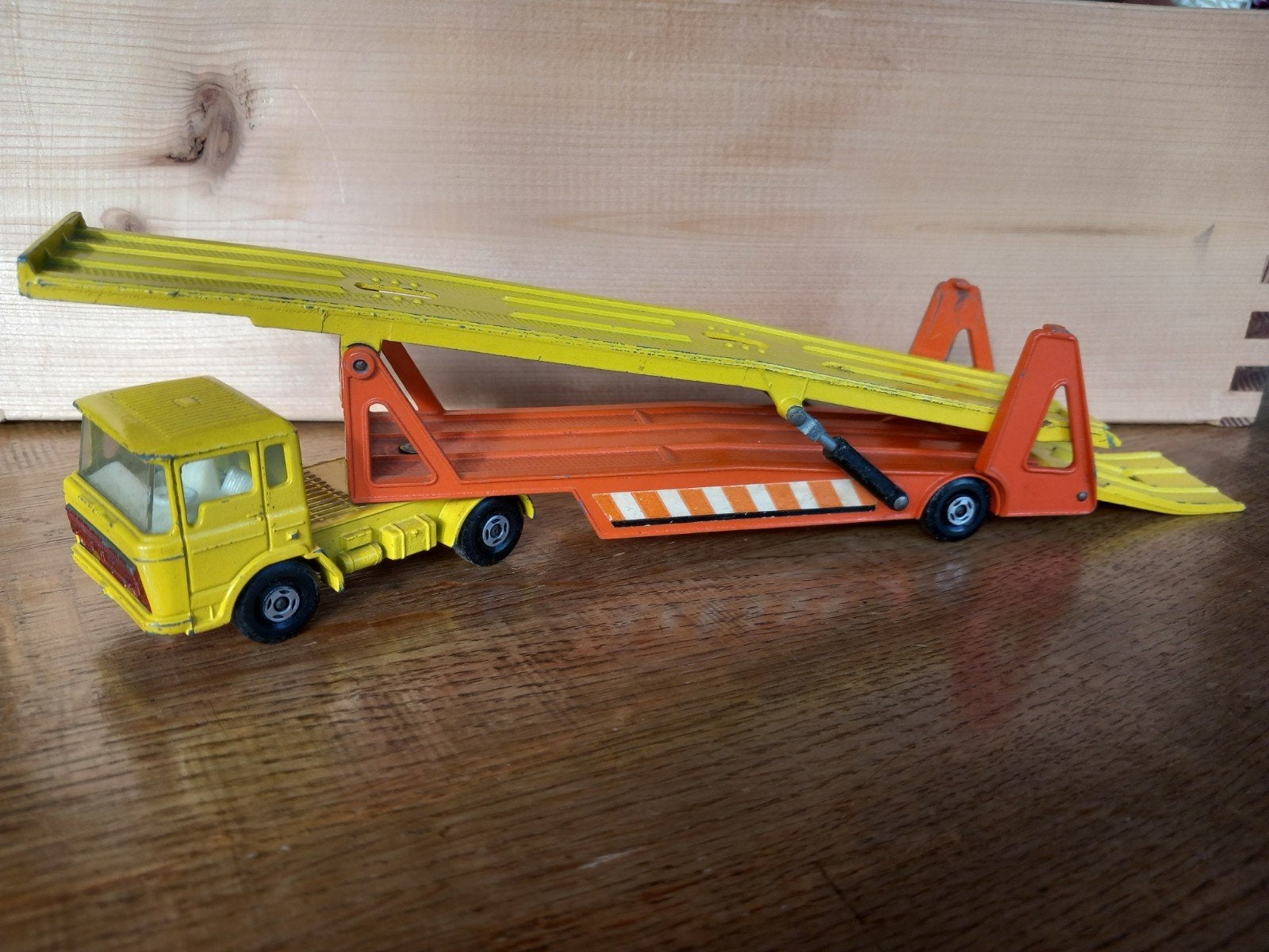 Matchbox Super Kings K-11 Autotransporter (1970), Ophalen of Verzenden, Gebruikt