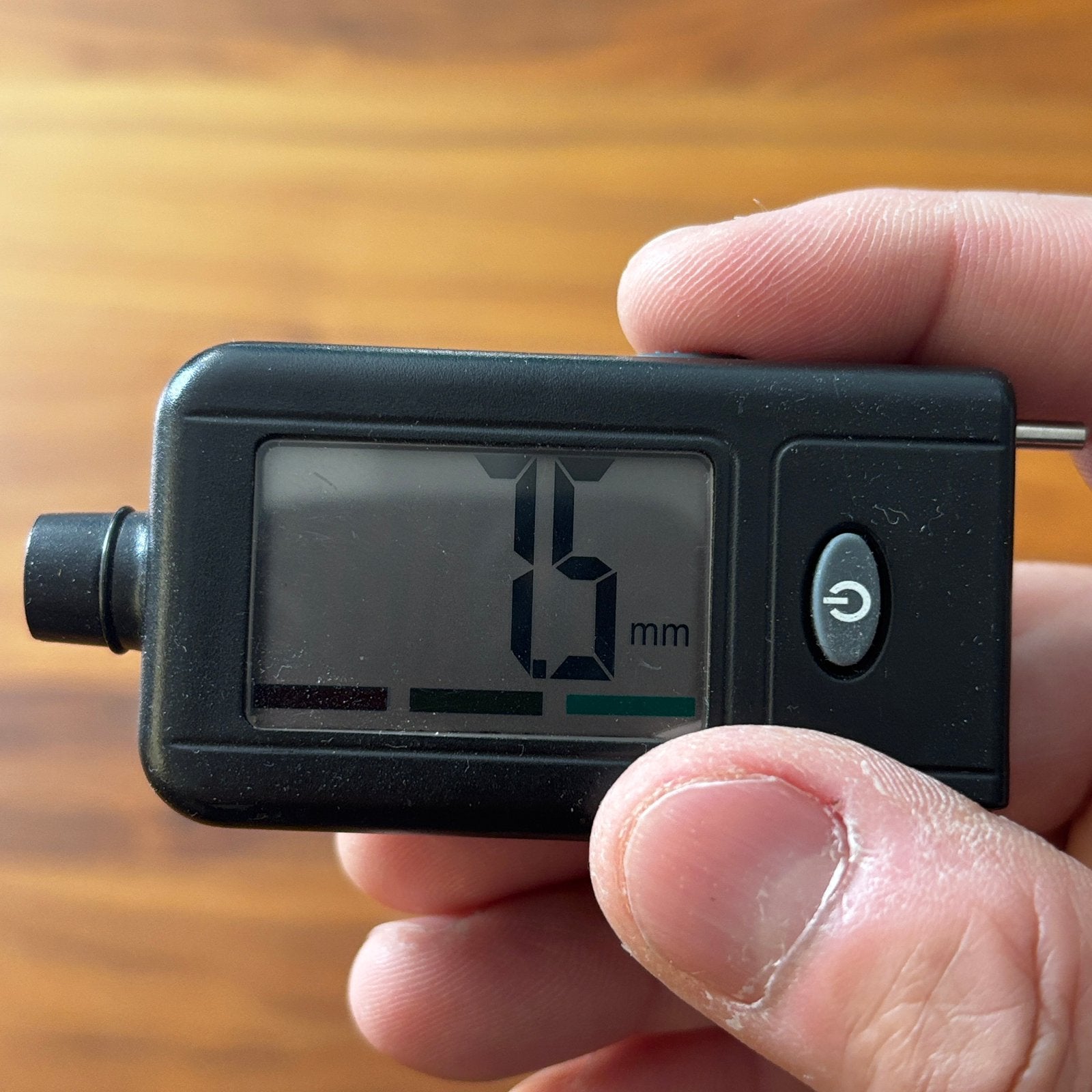 Digitale bandenspanningsmeter + profieldieptemeter HP, Ophalen of Verzenden, Zo goed als nieuw