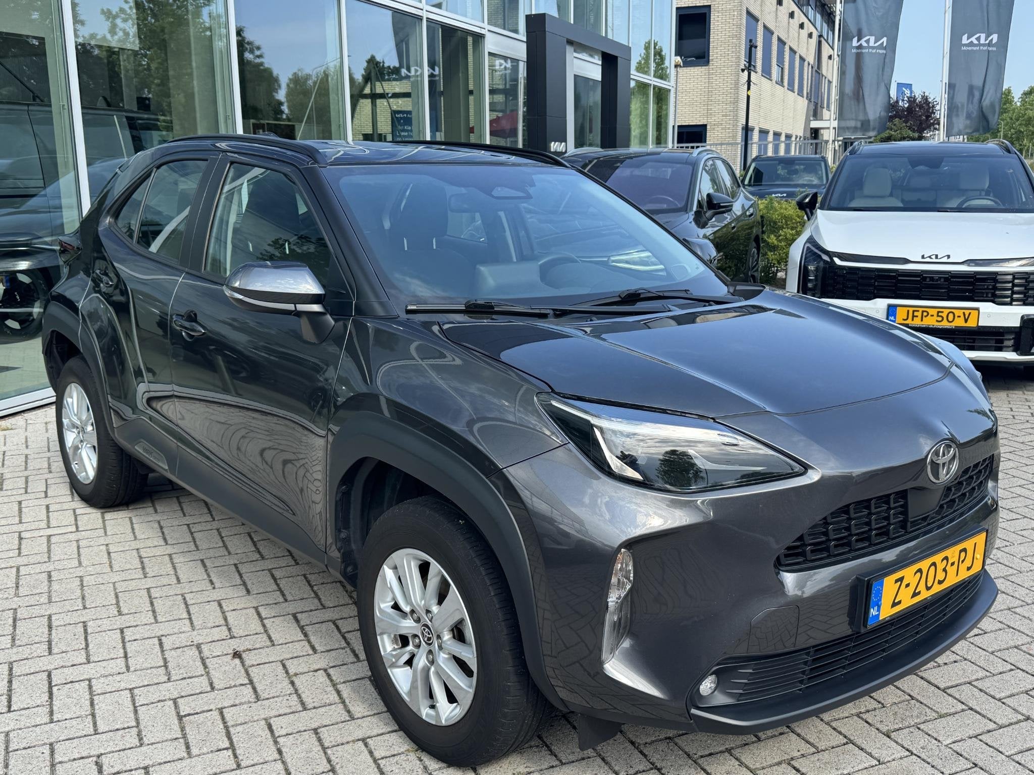 Toyota Yaris Cross 1.5 Hybrid 115 Active, Auto's, Stof, Gebruikt, 1165 kg, 116 pk