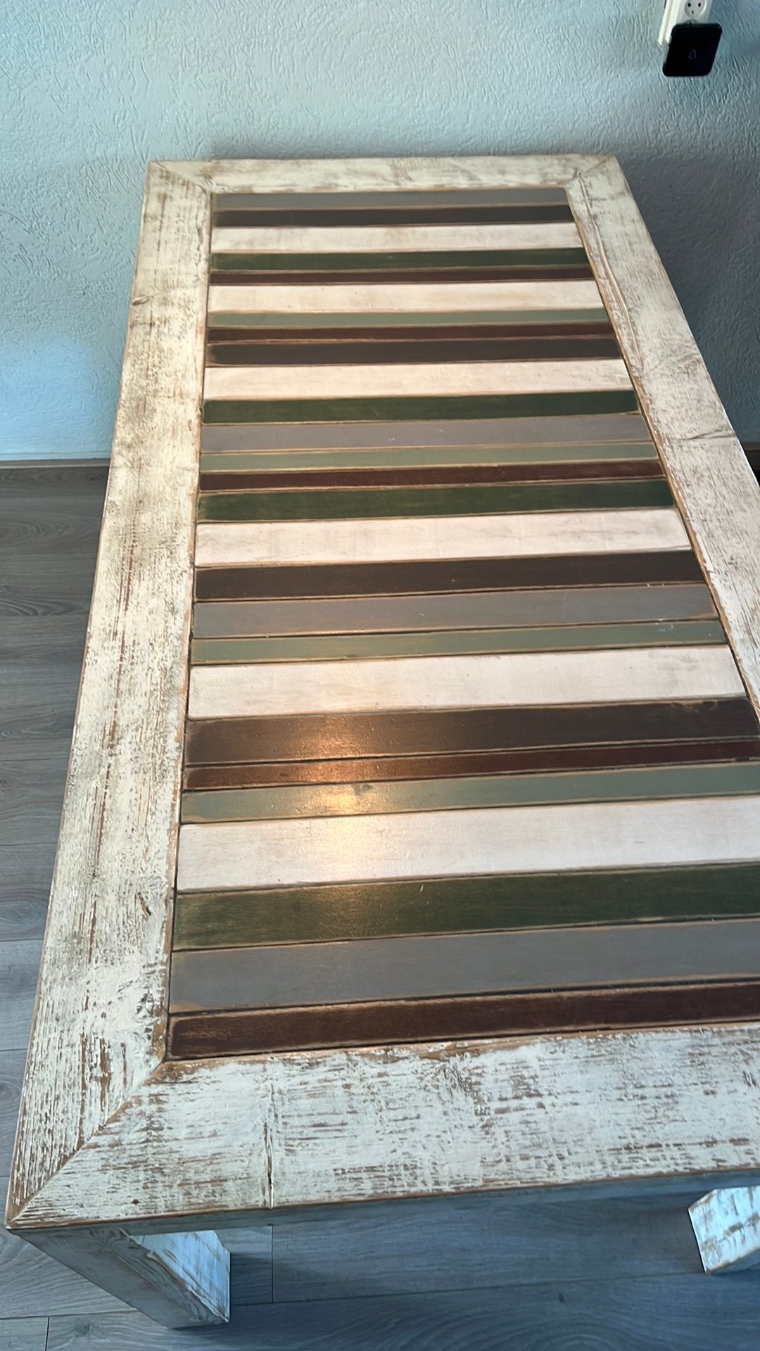 Mooie eettafel, met witte stoere poten en uniek bovenblad, Huis en Inrichting, Ophalen, Rechthoekig, 150 tot 200 cm, 50 tot 100 cm