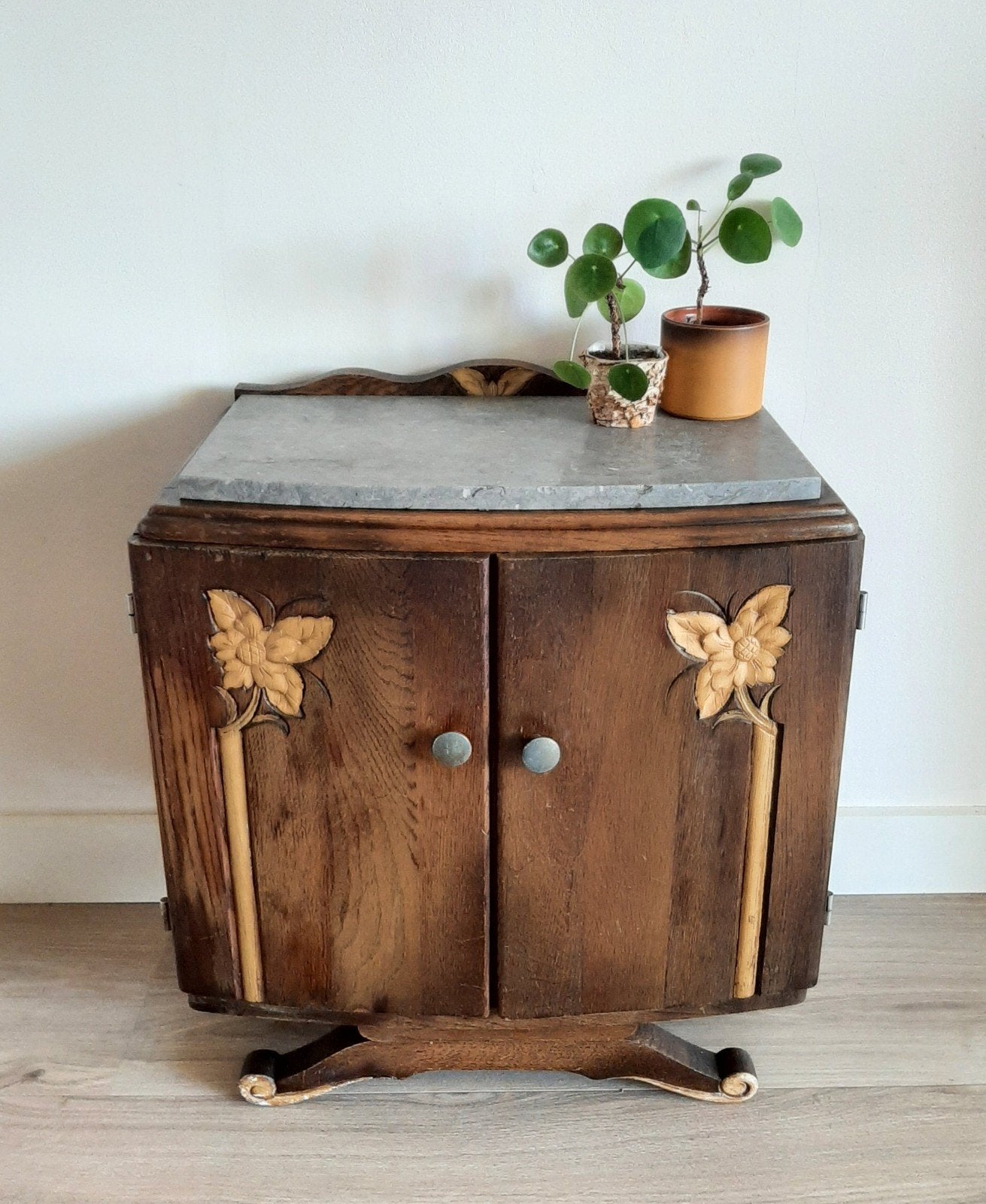 Frans vintage houten kastje houtsnijwerk, 2 deurs, Ophalen, Gebruikt