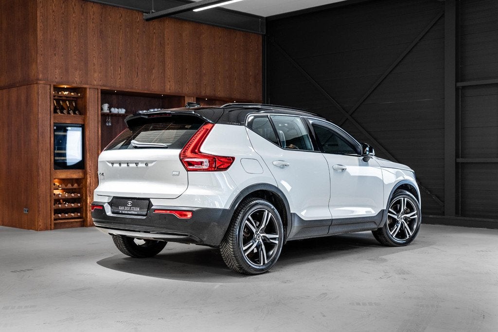 Volvo XC40 1.5 T4 Recharge R-Design Expression Pano | Stuur-, Stof, Euro 6, 1712 kg, Automatische klimaatregeling