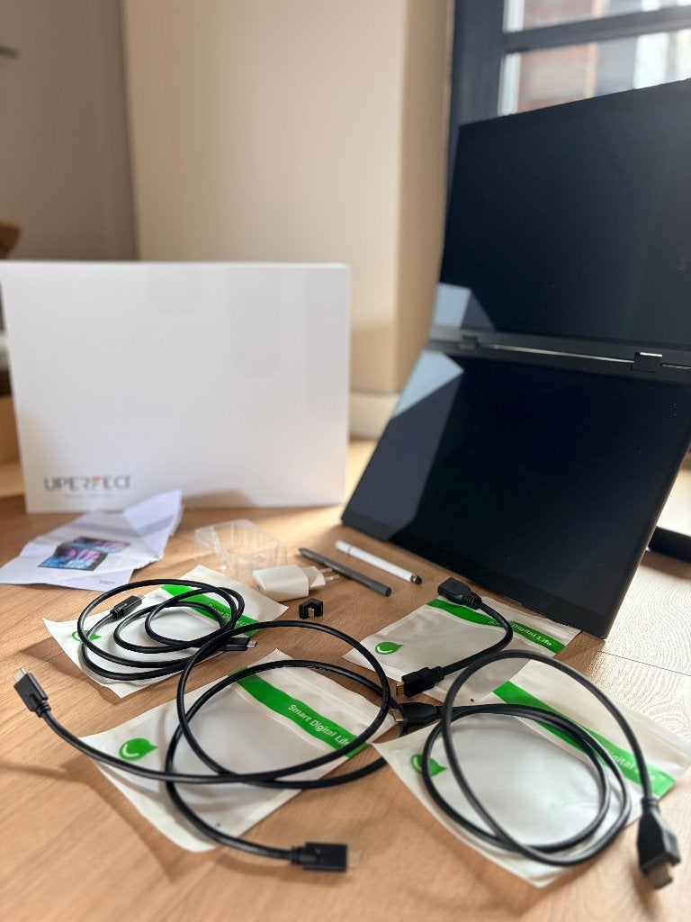 UPERFECT Delta Pro Touch 16” 2.5K Dual Monitor ZGAN, Computers en Software, Touchscreen, UPERFECT, Zo goed als nieuw, USB-C