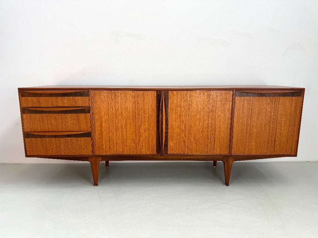 Vintage dressoir McIntosh., Huis en Inrichting, Ophalen of Verzenden, Zo goed als nieuw, 25 tot 50 cm