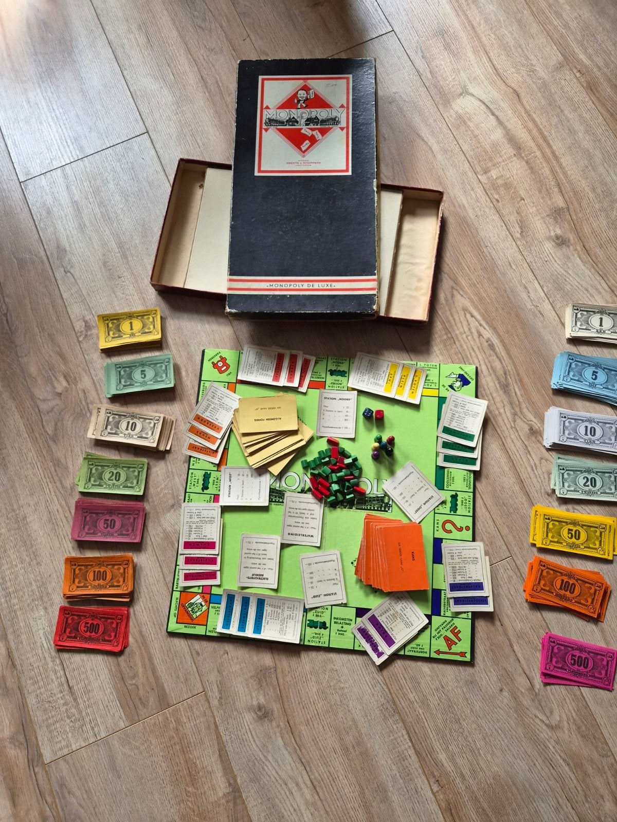 Vintage Monopoly De Luxe - Smeets & Schippers Amsterdam, Hobby en Vrije tijd, Gezelschapsspellen | Bordspellen, Vijf spelers of meer