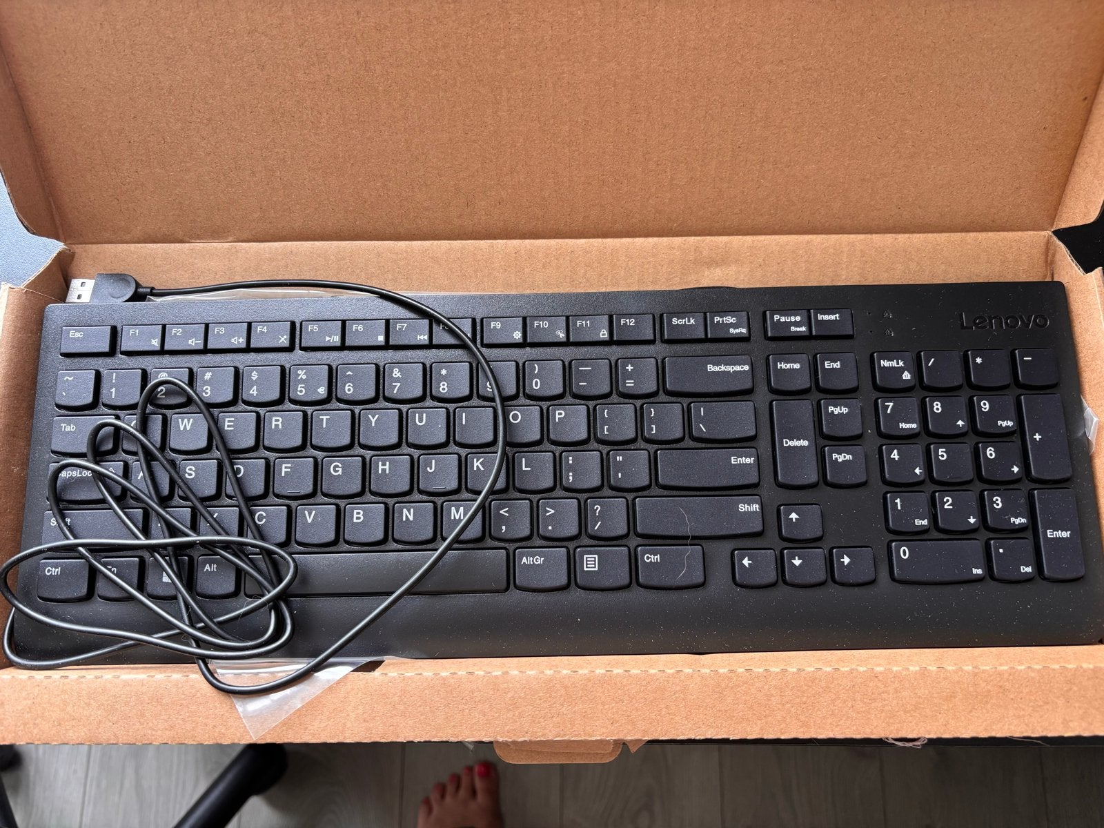 Lenovo Bedraad Toetsenbord - QWERTY, Computers en Software, Ophalen, Zo goed als nieuw, Qwerty, Numeriek gedeelte