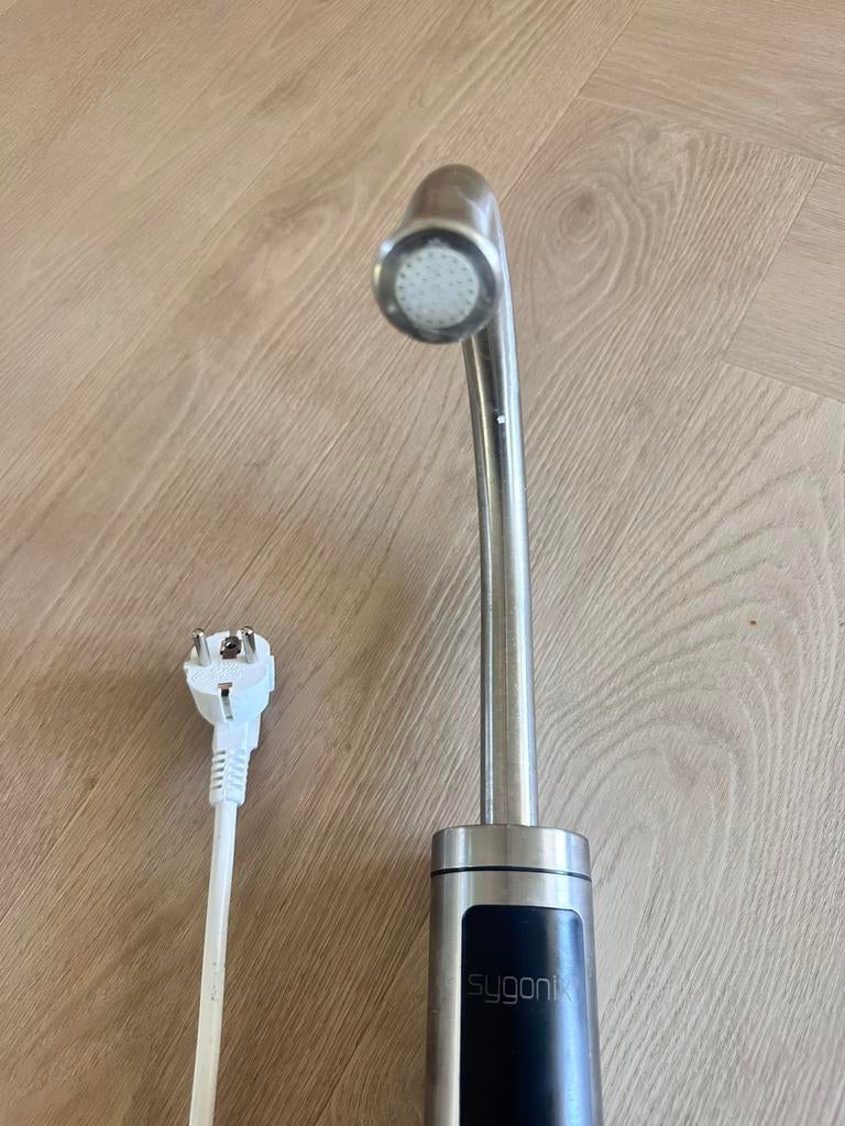 Sygonix electrische waterkraan, Doe-het-zelf en Verbouw, Sanitair, Ophalen, Gebruikt
