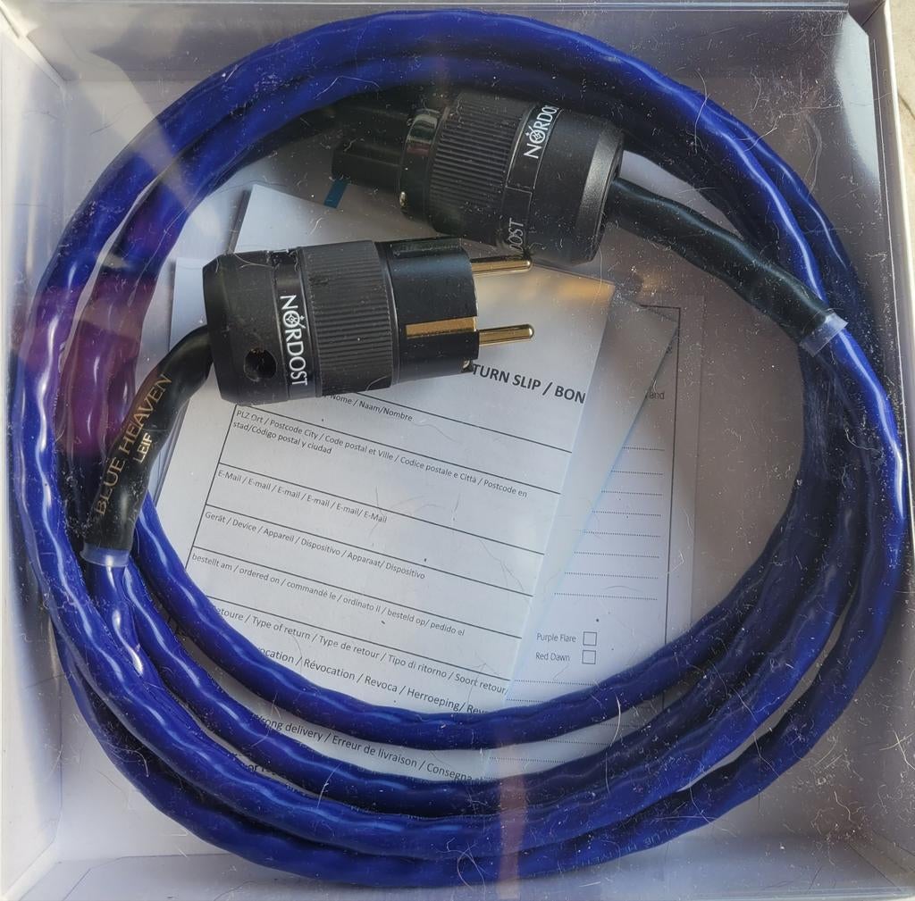 Nordost Blue Heaven Leif power cord 3 meter, Audio, Tv en Foto, Audiokabels en Televisiekabels, Zo goed als nieuw, Overige kabels