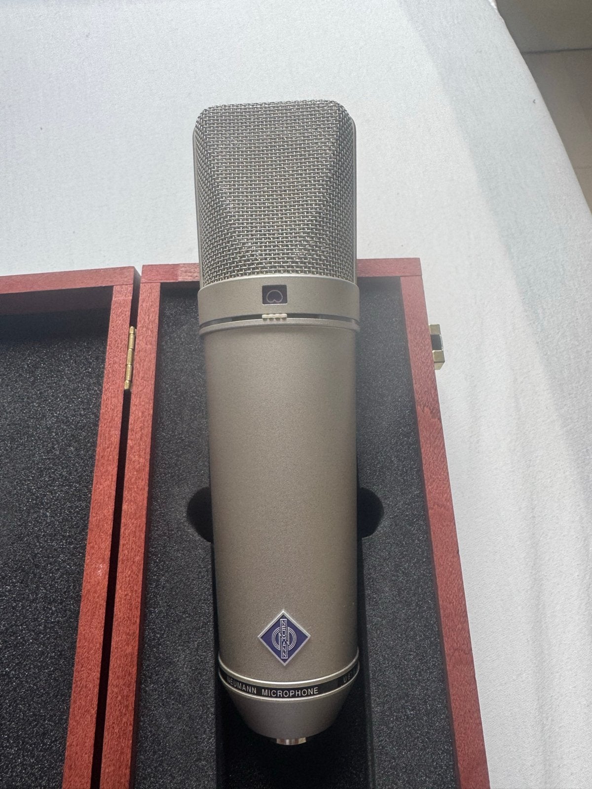 Neumann U 87 Ai Studiomicrofoon met Shockmount, Ophalen, Zo goed als nieuw, Studiomicrofoon