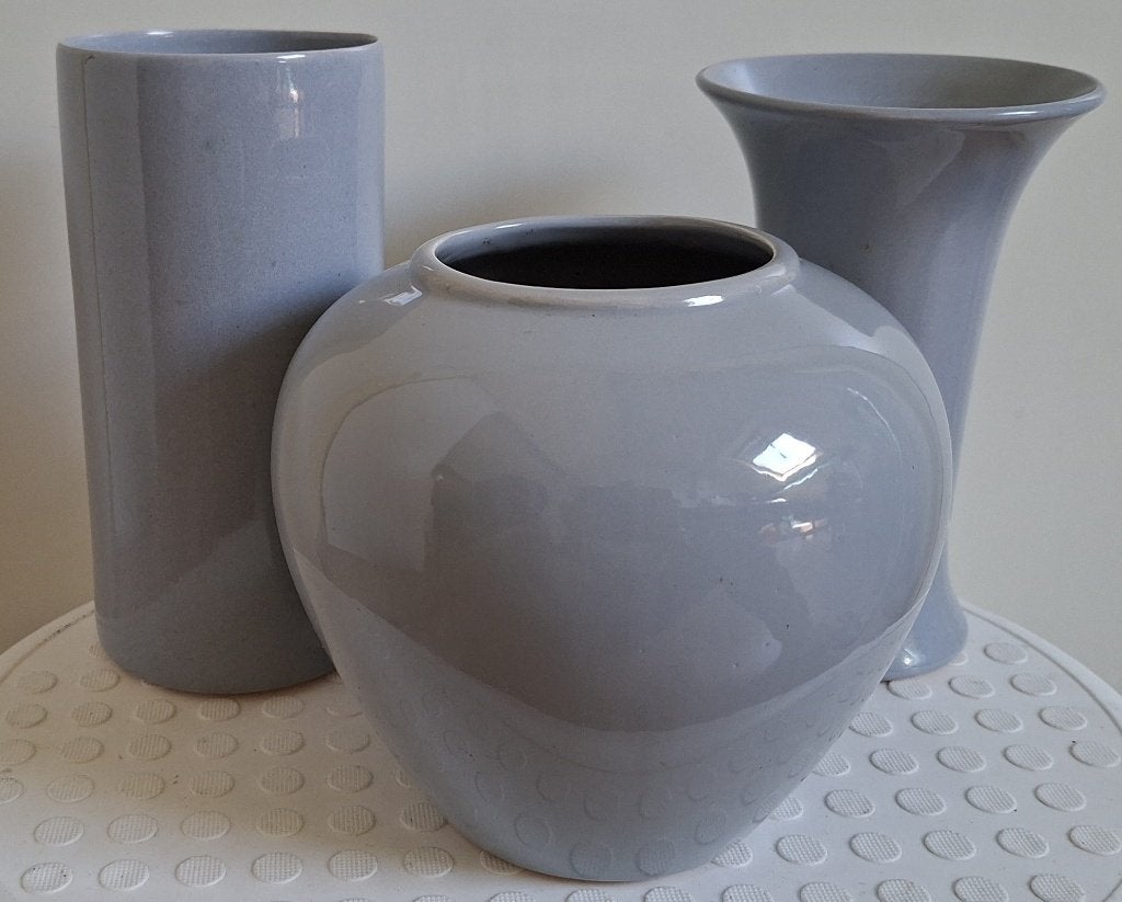 Set van 3 grijze keramieken vazen (19, 18, 17 cm)., Ophalen of Verzenden, Gebruikt, Grijs, Steen/keramiek