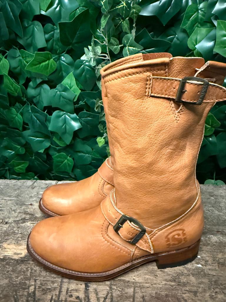 gewoon Nieuwe mooie biker boots van Sendra maat 38, Bruin, Nieuw, Ophalen of Verzenden, Sendra