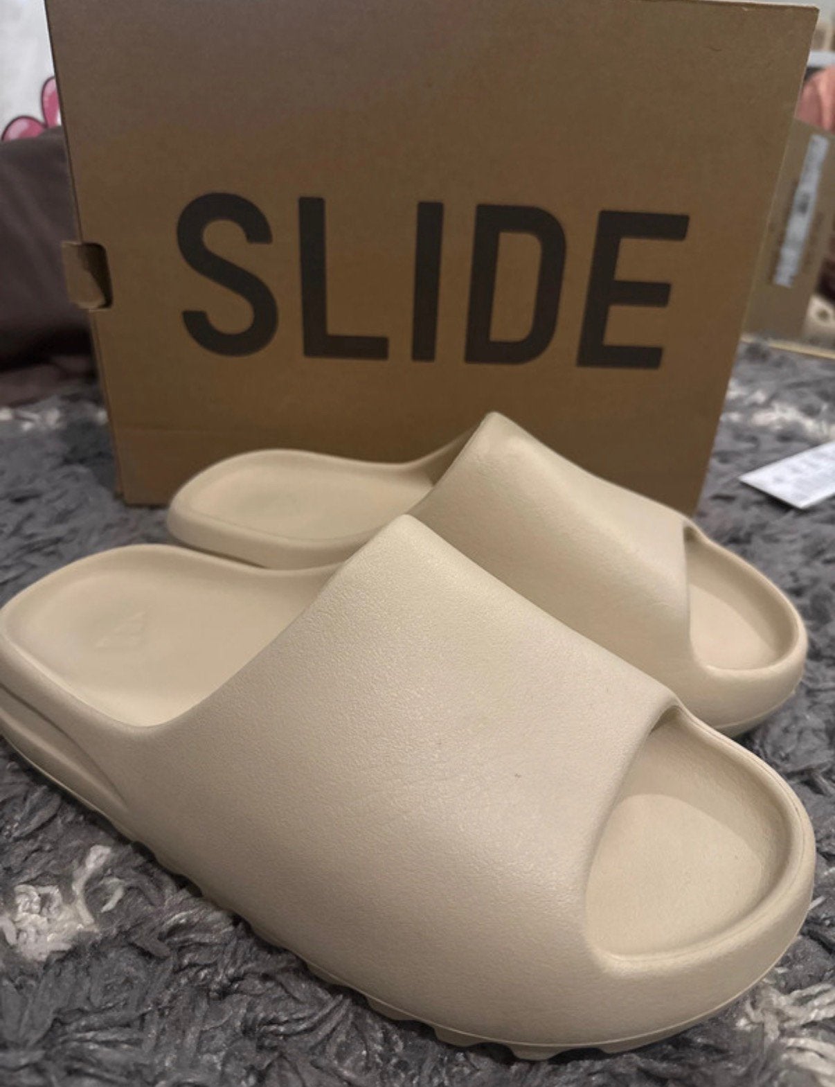 Yeezy slides, Kleding | Heren, Schoenen, Ophalen of Verzenden, Zo goed als nieuw, Overige kleuren