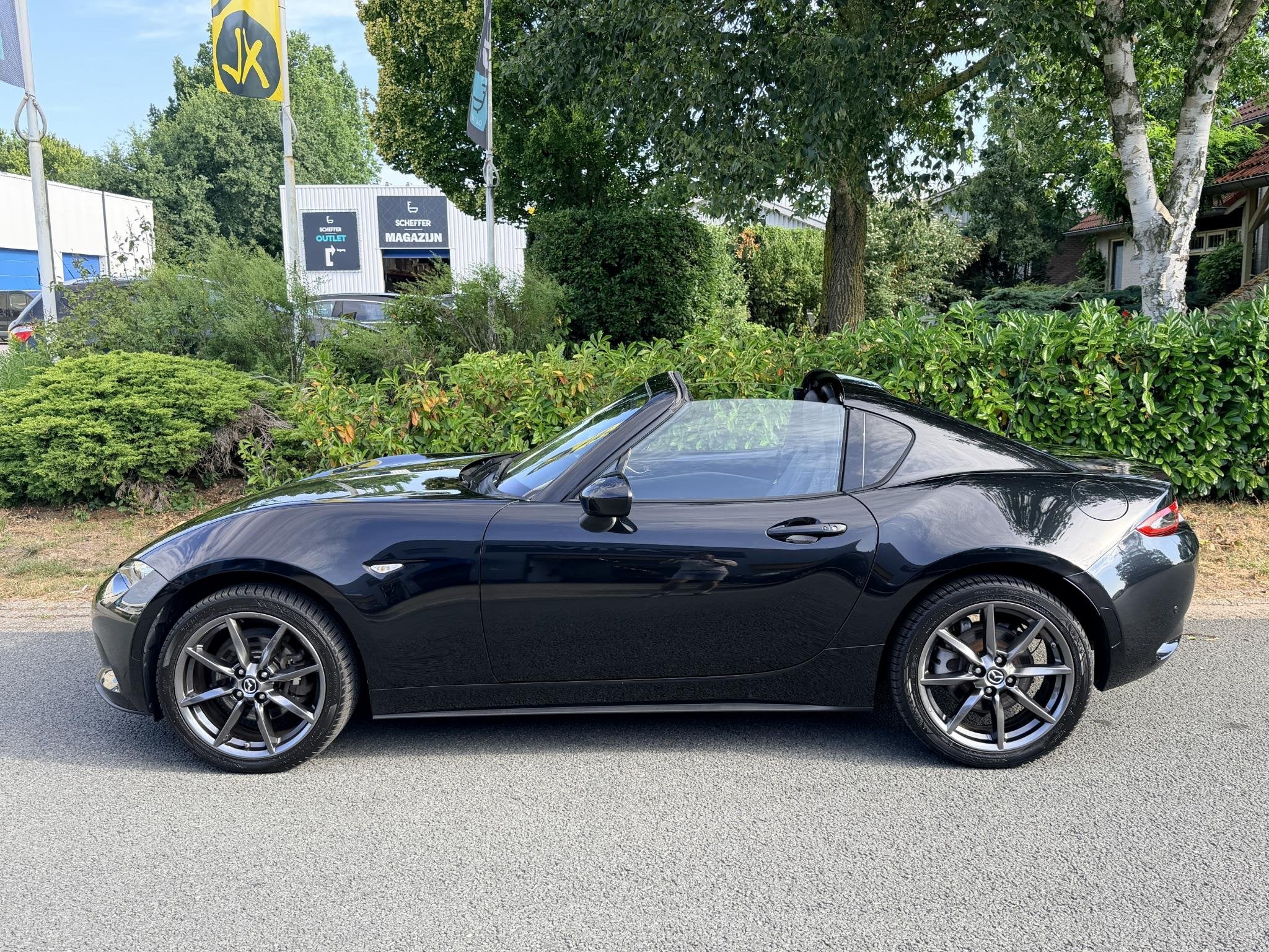 Mazda MX-5 RF 2.0 SkyActiv-G 184PK GT-M Automaat•Leder, Automaat, 1998 cc, Achterwielaandrijving, Gebruikt