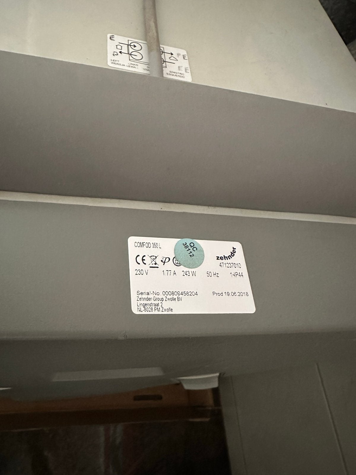 Foto 4 van Zehnder ComfoD 350 L WTW-unit met afstandsbediening