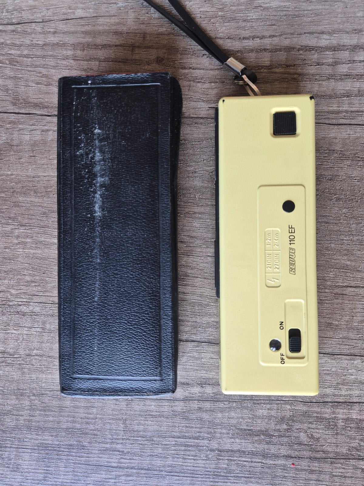 Vintage REWE 110 EF Pocketcamera met Flitser en Hoes, Ophalen of Verzenden, Gebruikt, Compact, Overige Merken
