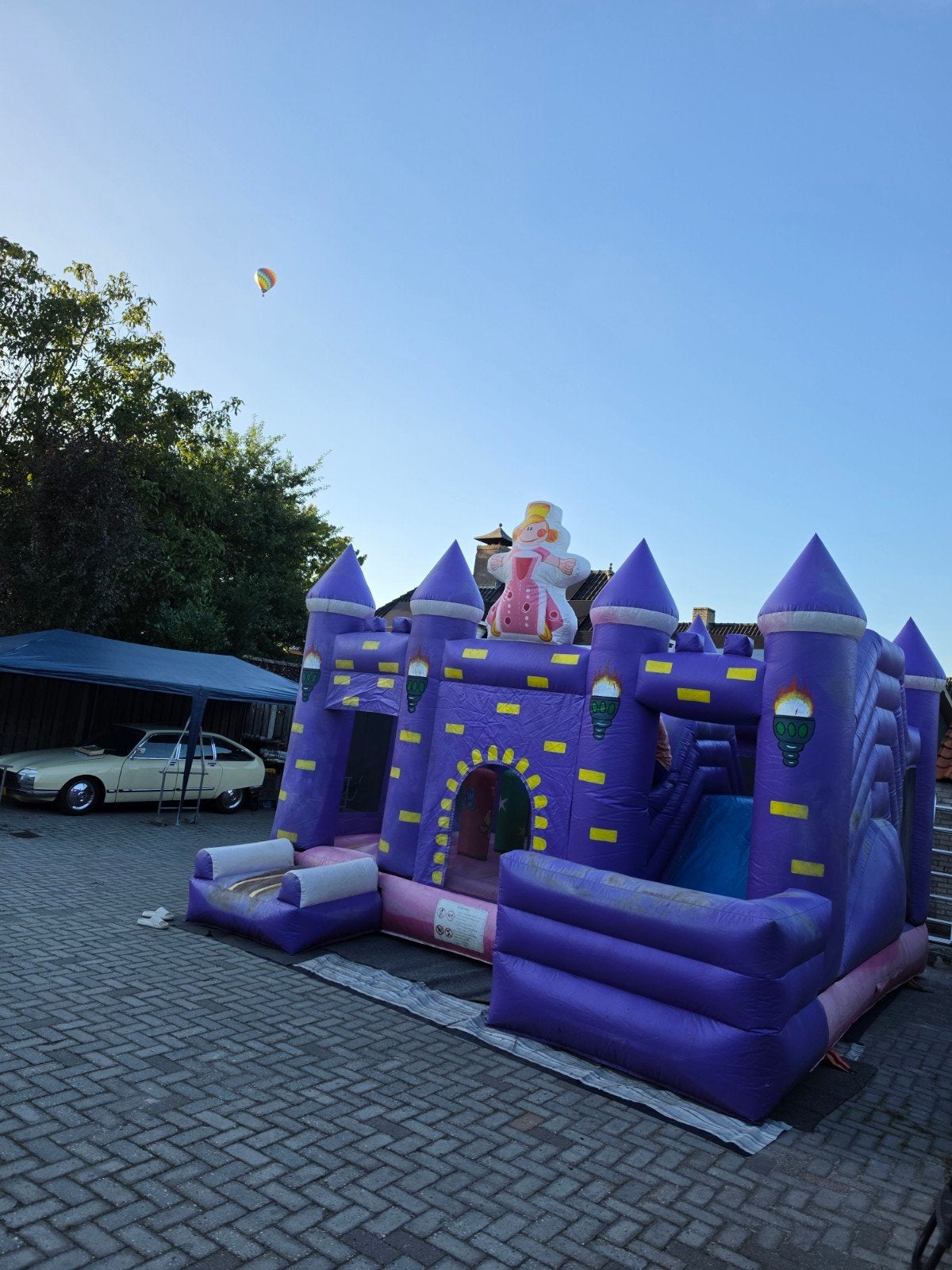Leuk springkussen 4x5m prinsessenkasteel met glijbaan  € 950, Ophalen of Verzenden, Gebruikt