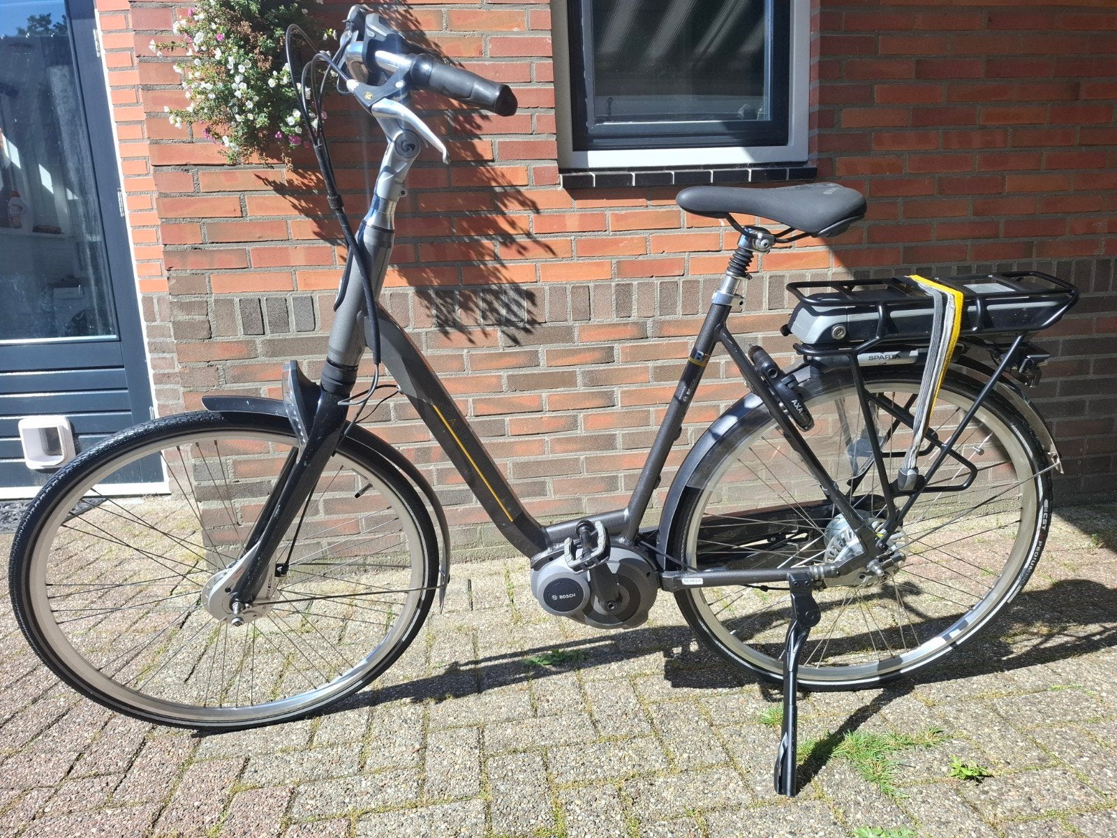 Sparta B2 met Bosch motor en accurapport!, Ophalen, Sparta, Gebruikt, 50 km per accu of meer