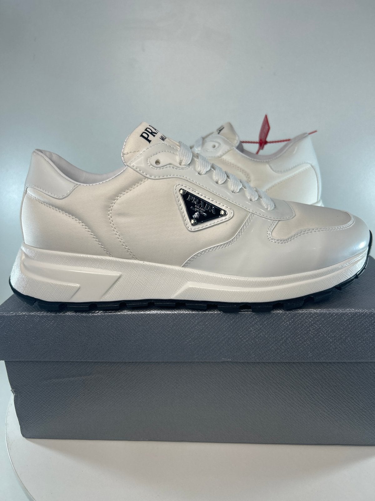 Prada Milano Sneakers Maat 41 - Nieuw in Doos, Kleding | Heren, Schoenen, Ophalen of Verzenden, Nieuw, Wit, Sneakers of Gympen