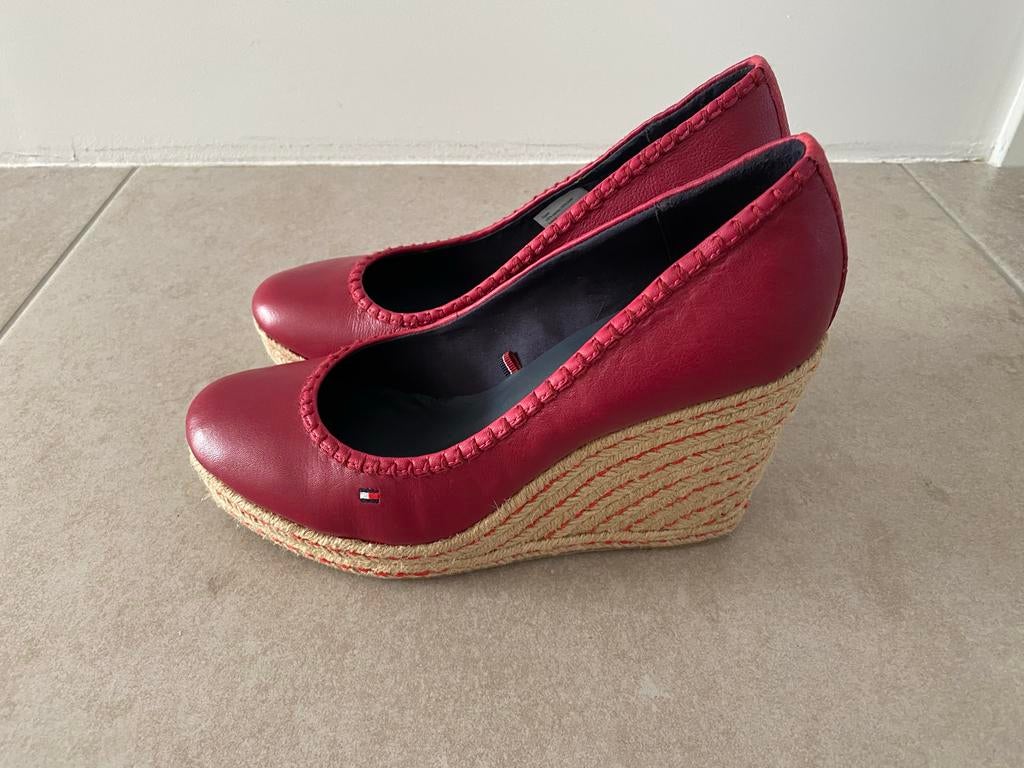 Tommy Hilfiger rode espadrille sleehakken, Ophalen of Verzenden, Zo goed als nieuw, Rood, Espadrilles of Moccasins