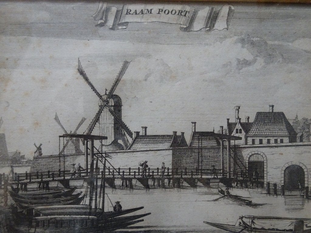 Gravure Raampoort bootjes Amsterdam, Commelin 1691, Verzenden, Stadsgezicht, Ingelijst, Gravure