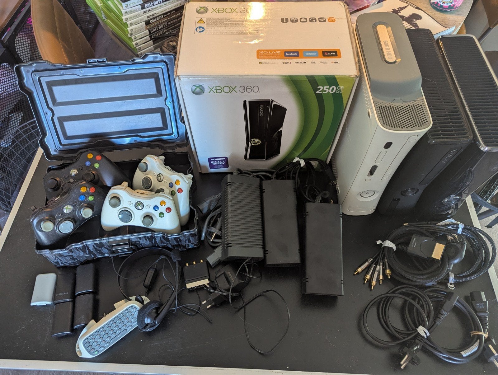 Xbox 360 Bundel: 3 Consoles + 4 Controllers + 30+ Games, Ophalen, Online, Vanaf 18 jaar, Shooter