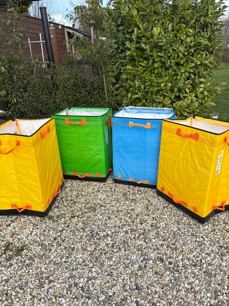 Set van 4 Gekleurde  duurzame ( tassen) zakken- Herbruikbaar, Ophalen, Gebruikt