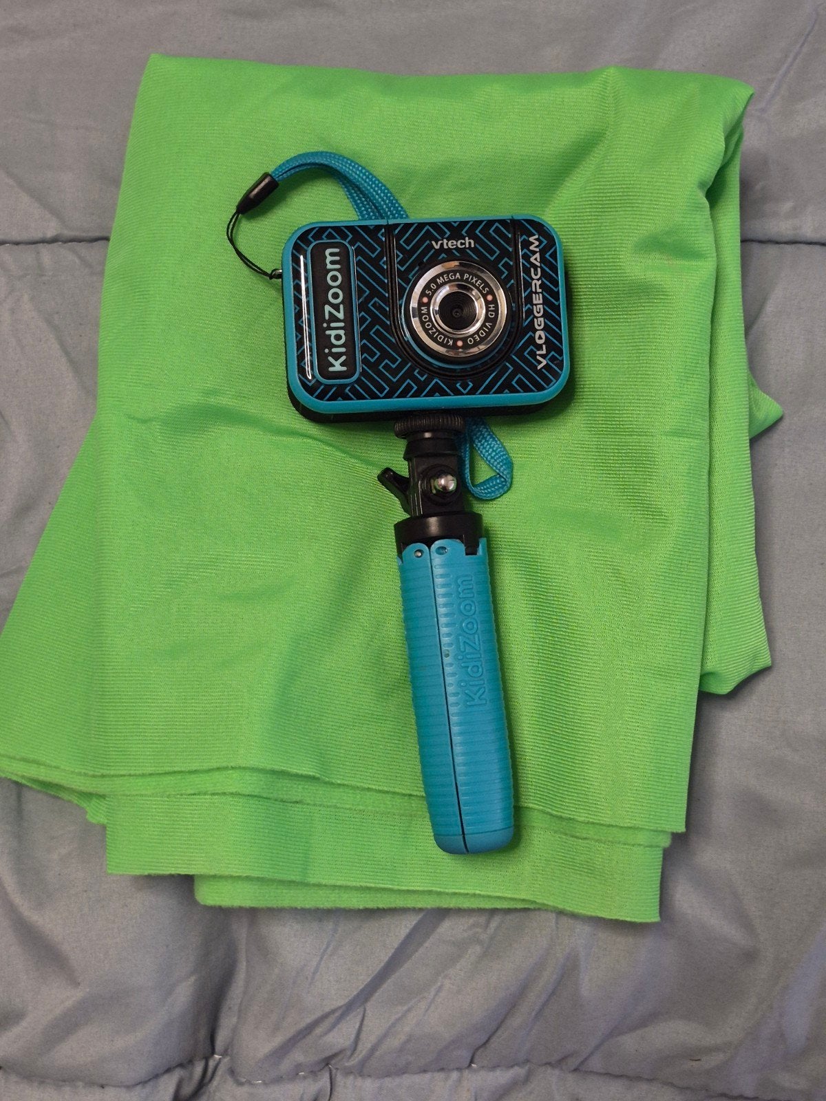 VTech KidiZoom Vloggercam met statief en groen scherm, Ophalen of Verzenden, Zo goed als nieuw, 6 jaar of ouder