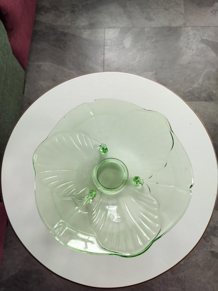 Art Deco Groene Glazen Schaaltje - Vintage Design, Antiek en Kunst, Antiek | Glas en Kristal, Ophalen of Verzenden