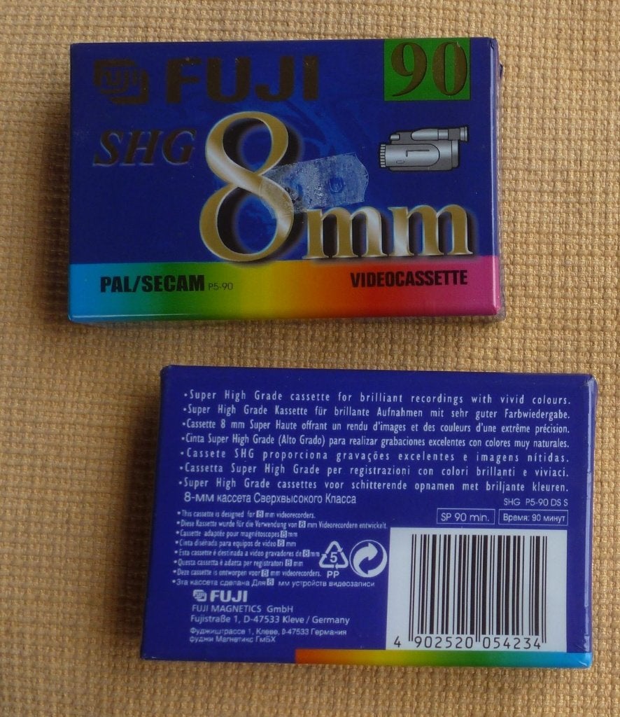 2 stuks  8mm videocassette bandjes    FUJI  (SHG-90), Ophalen of Verzenden, Nieuw, Overige typen