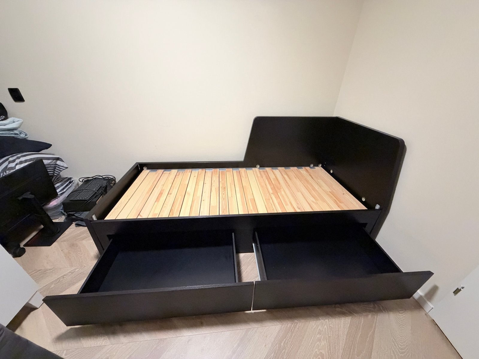 Ikea FLEKKE bedbank met 2 lades, Eenpersoons, Zwart, Ophalen of Verzenden, 80 cm
