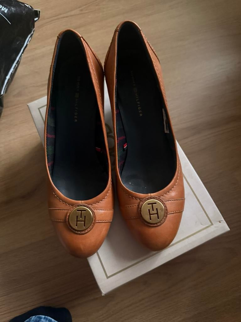 Tommy hilfiger hakken 37, Ophalen, Zo goed als nieuw, Zwart