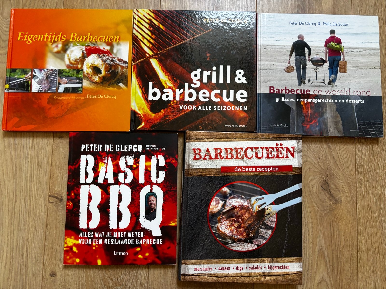 5 BBQ boeken - Peter De Clercq - Grill & Barbecue, Boeken, Ophalen of Verzenden, Gelezen, Overige gebieden, Hoofdgerechten