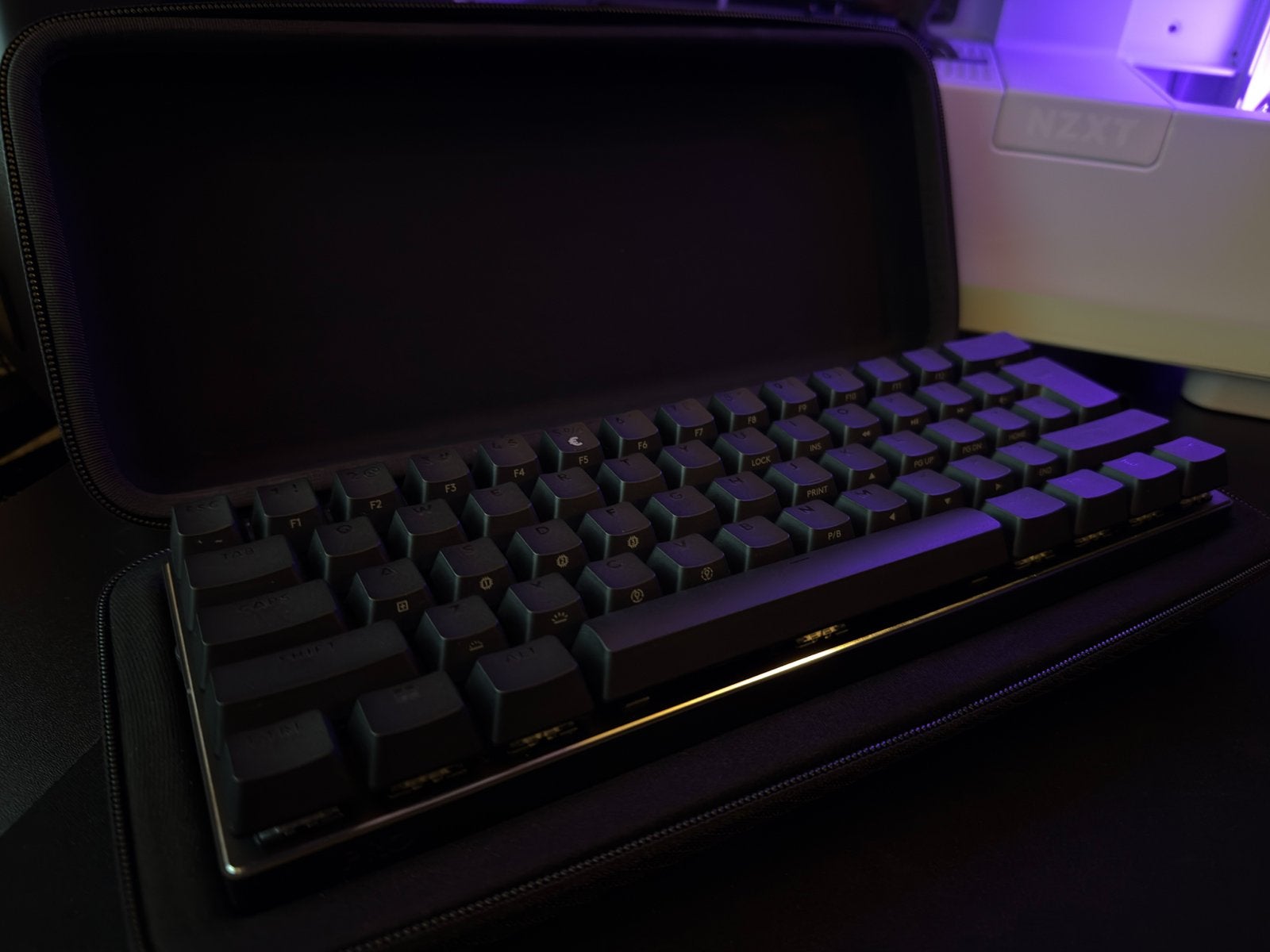 Logitech PRO X 60 Lightspeed Gaming Keyboard, Draadloze ontvanger, Ophalen of Verzenden, Zo goed als nieuw, Draadloos