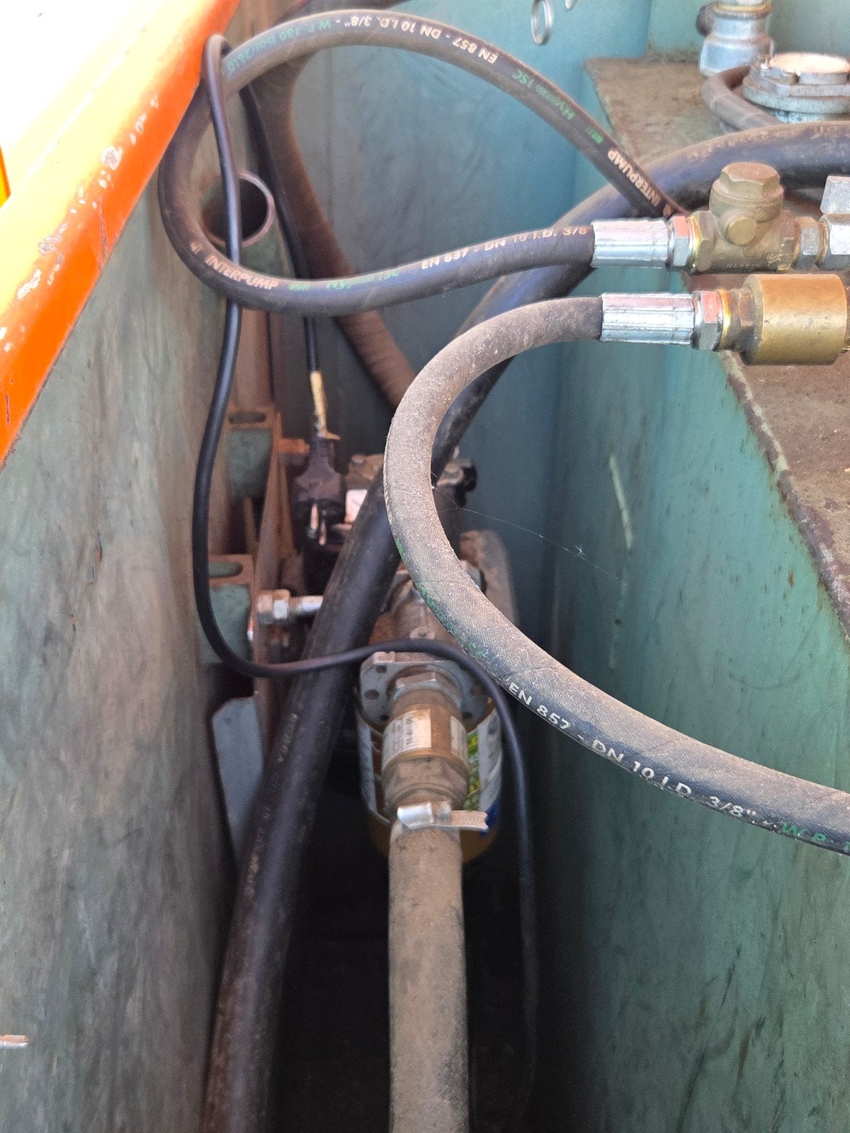 Mobiele dieseltank 3000ltr met 230v pomp gekeurd, Ophalen of Verzenden