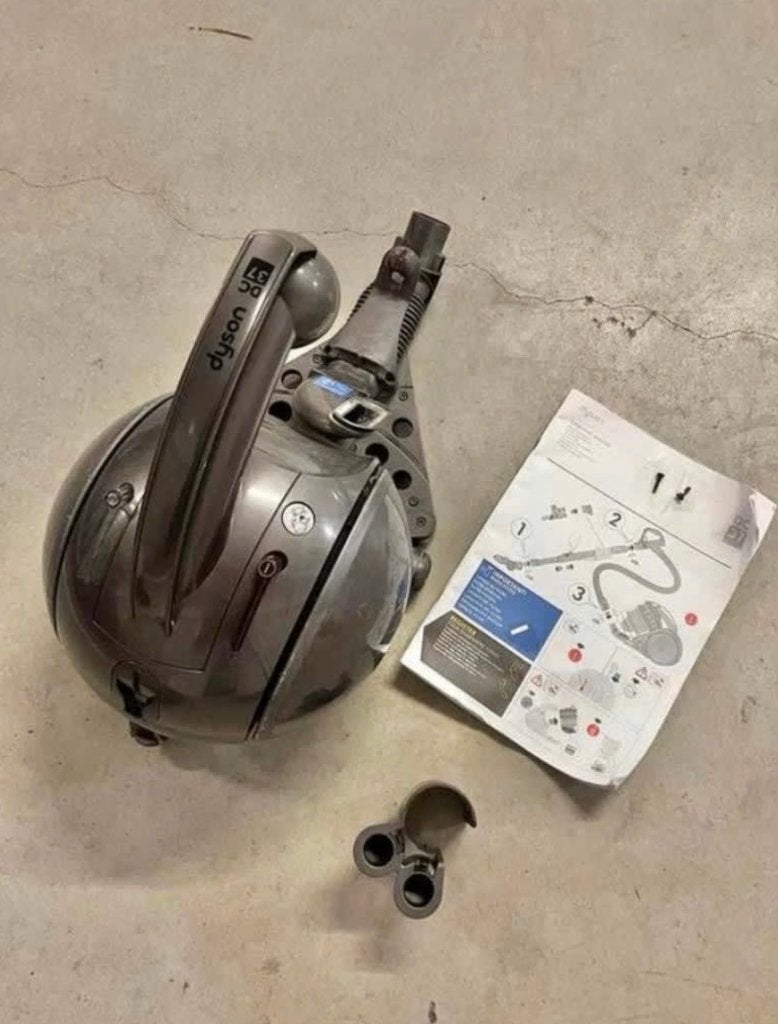 Stofzuiger Dyson DC37 onderdelen, Overige typen, Ophalen of Verzenden, Dyson, Niet werkend