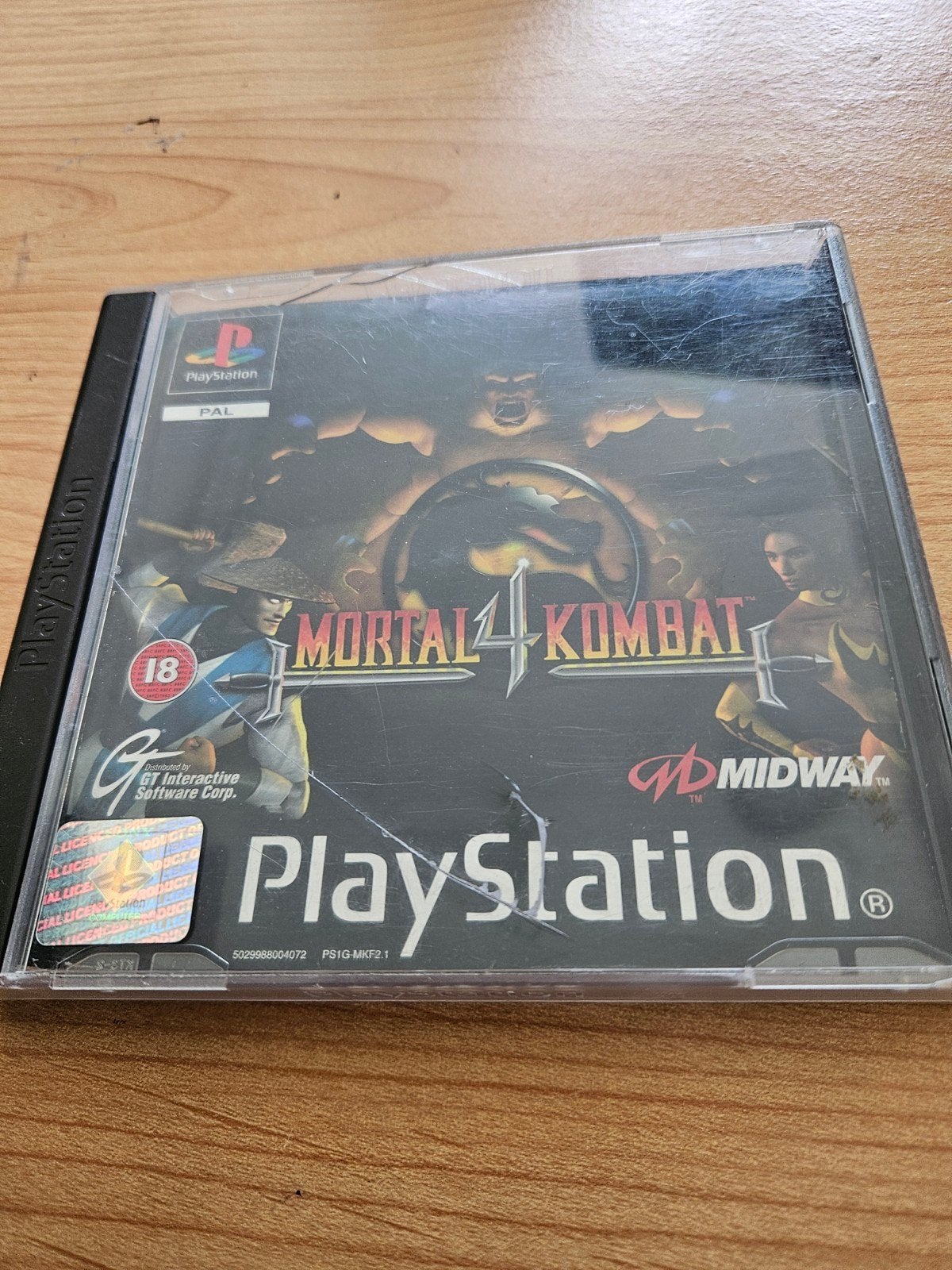 Mortal Kombat 4 - PlayStation 1 (PS1) Klassieker, Spelcomputers en Games, Games | Sony PlayStation 1, Gebruikt, Vanaf 18 jaar