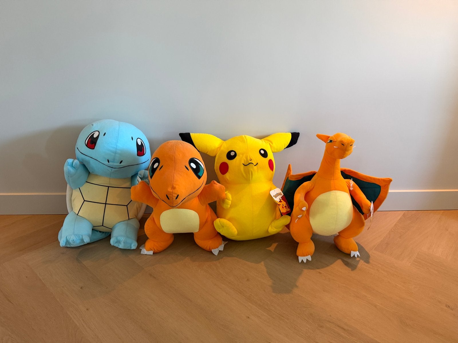 Pokémon knuffels xl Charmander, Squirtle, Pikachu, Charizard, Oranje, Overige typen, Ophalen of Verzenden, Middelgroot (20 tot 80 cm)