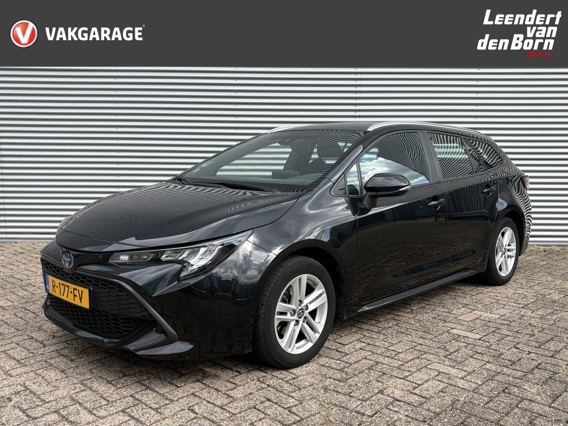 Toyota Corolla Touring Sports 1.8 Hybrid Business | Camera |, Auto's, 4 cilinders, Corolla, Zwart, Origineel Nederlands