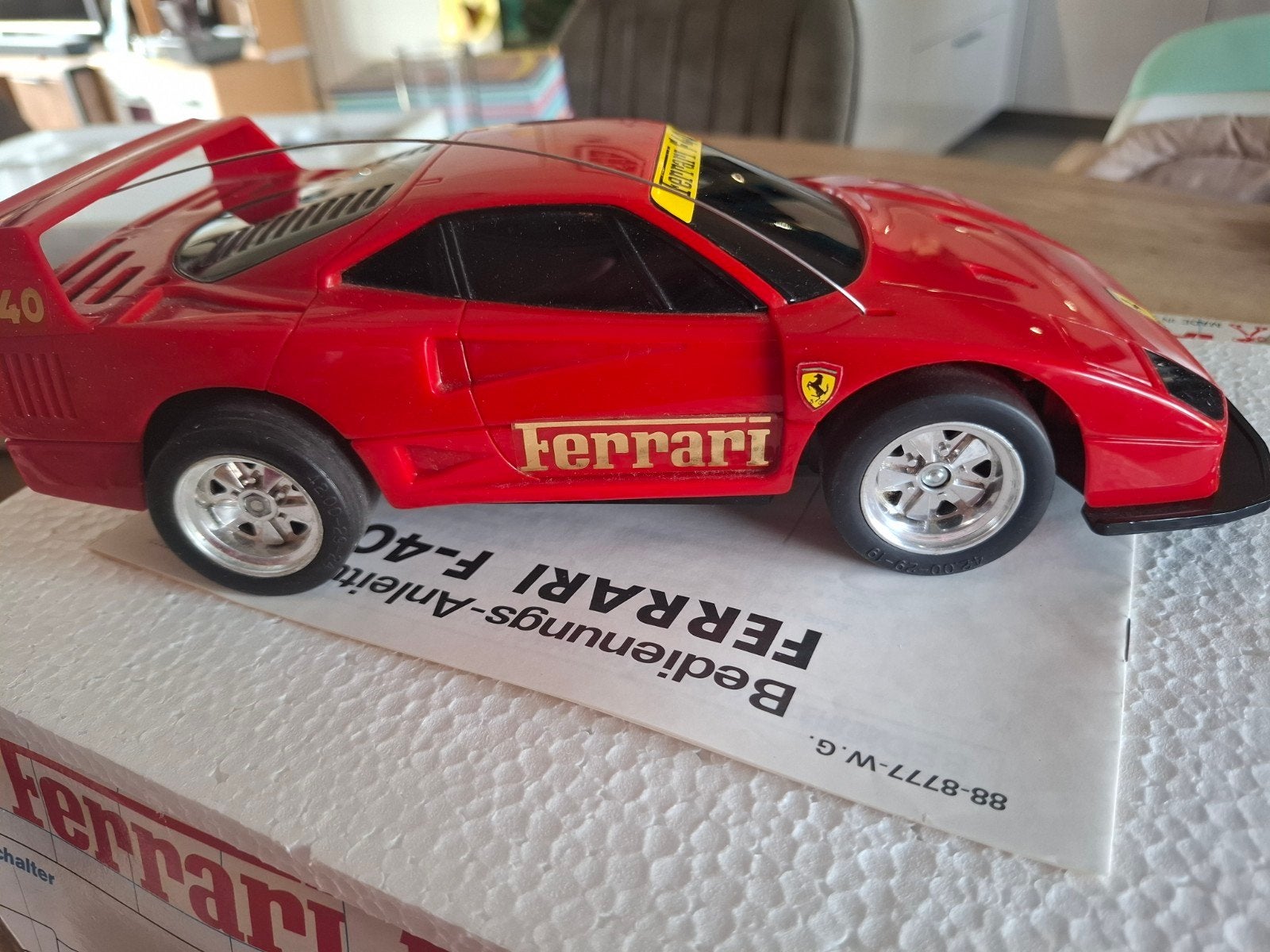 Vintage Dickie / Taiyo Ferrari F40 RC (1987) – 100% Compleet, Hobby en Vrije tijd, Elektro, Ophalen of Verzenden, Zo goed als nieuw