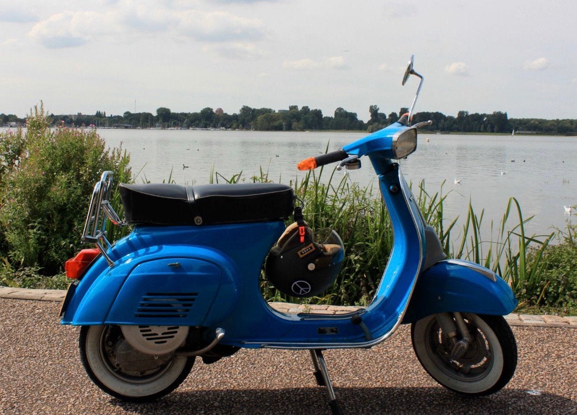 Vespa 50 Special, Ophalen, 4 versnellingen, 75 cc